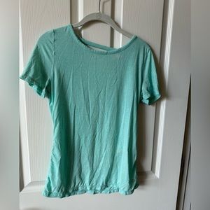 Gap fit athletic top